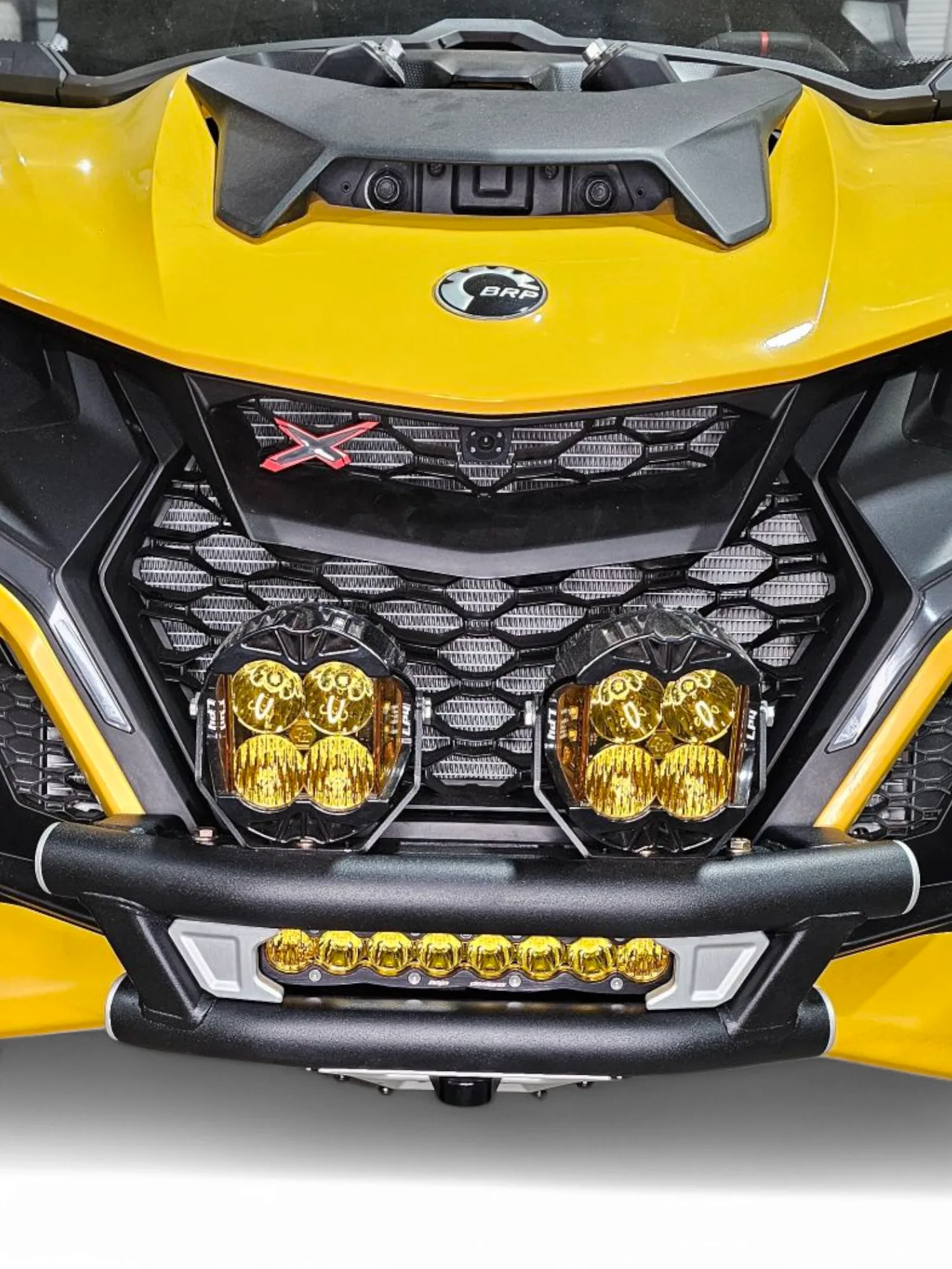 Maverick R Amp front winch bumper